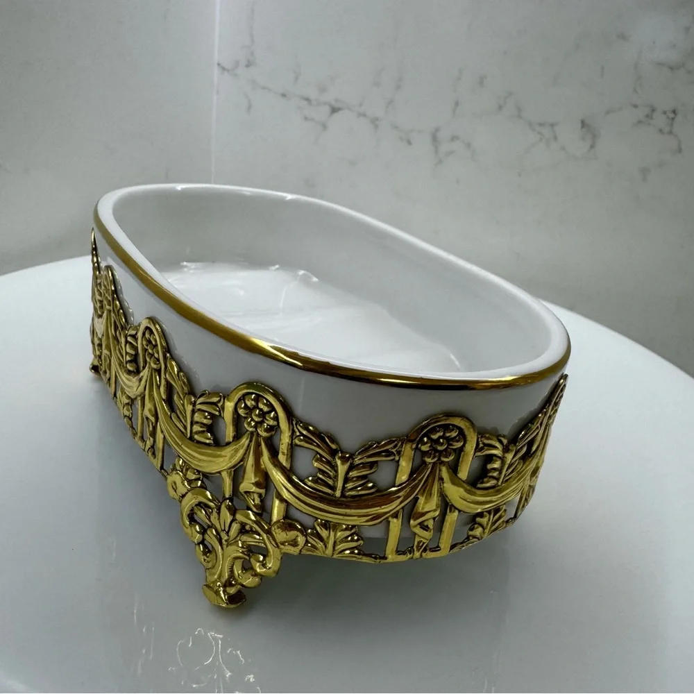 Vintage Stylebuilt Accessories Ceramic Dish w Ornate Gold Filigree Base USA
